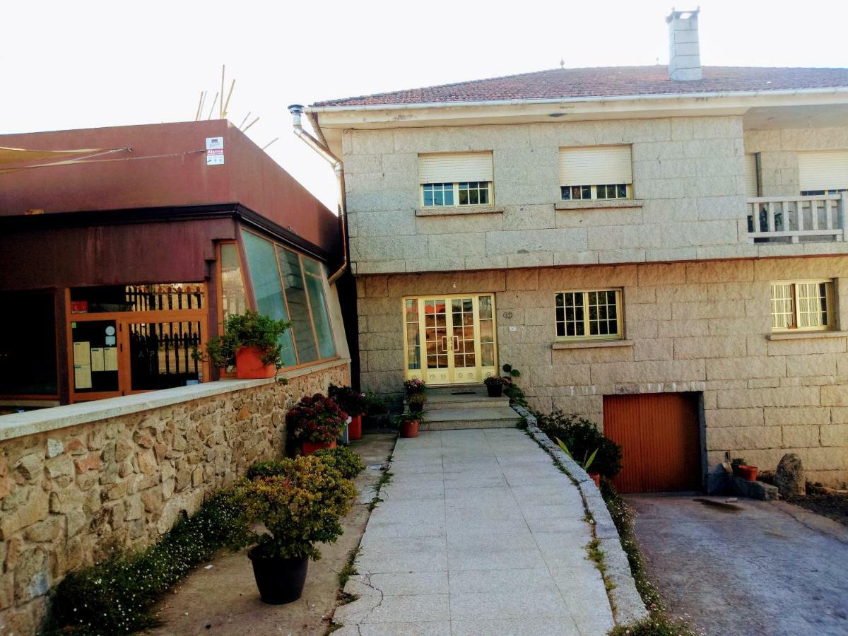 Habitaciones En Casa De Campo Rural Meis Exteriör bild